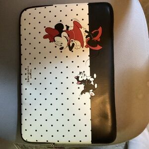 Kate Spade Disney Minnie Mouse Polka Dot Laptop Case NWT